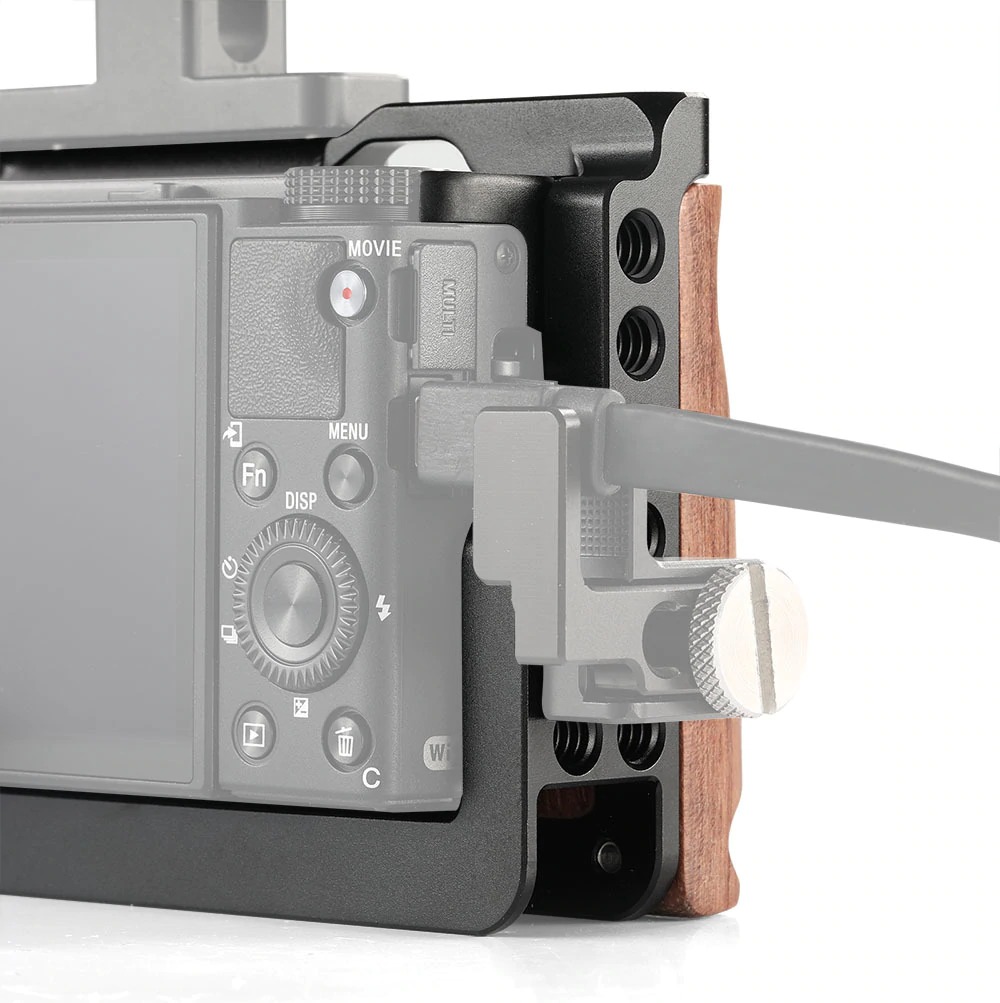 SmallRig Cage Kit for Sony RX100 VI 2225 ชุดริกกล้อง Sony RX100 VI พร้อมกริปไม้ ราคา 2500 บาท